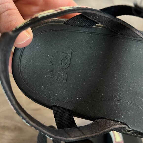 Teva Women's Terra-Float Nova sandals in Tacion Grey Multi size US 9 - Picture 2 of 10